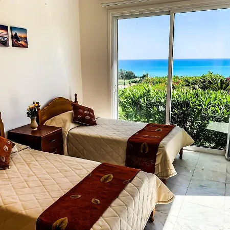 3 Bedroom , With Fantastic Sea View, Landscaped Garden. Free Wi-fi * Pissouri