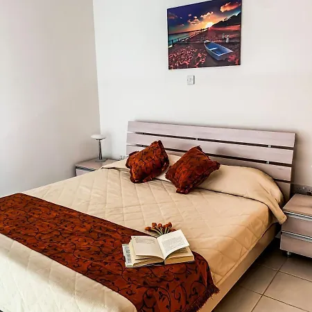 3 Bedroom , With Fantastic Sea View, Landscaped Garden. Free Wi-fi * Pissouri